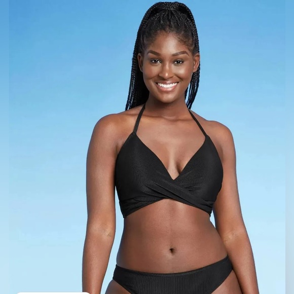 Shade and Shore Ribbed Twist Wrap-Front Bikini Top - Picture 5 of 11